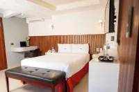 Hotel Atenas Hotels in Alto Lucero