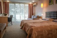 Hotel Sandy Beach Hotels in 