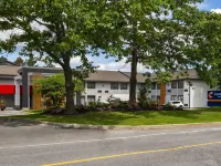 Comfort Inn West Hotels near Kanata Civic Art Gallery