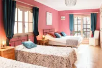 Casa Roble B&B