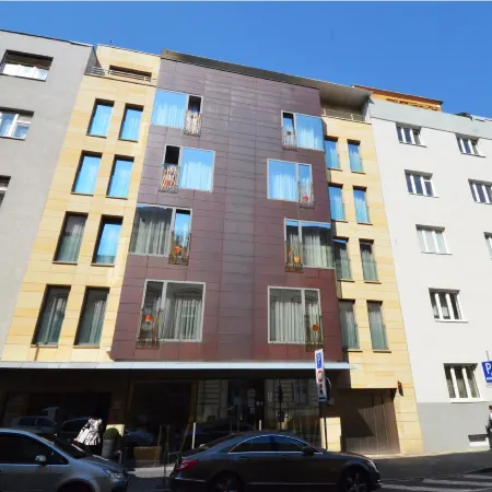 Hotel Avance
