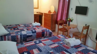 Sugar Patch Inn Hotels in 