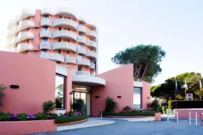 Parco de' Medici Residence Hotel Hotel in zona Trilogi S.R.L.