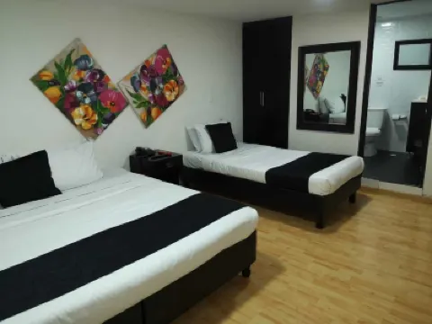 هوتل سانتياجو بلازا فنادق في 