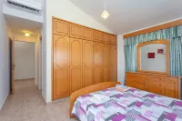 Villa Iliada Large Private Pool Walk to Beach A C Wifi Car Not Required - 2143 - balcony