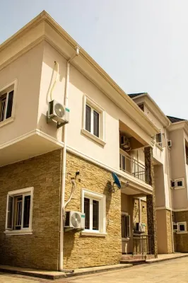 Hilton Summer Apartments Отели рядом с достопримечательностью «Relax and chill, Uzzitz park»