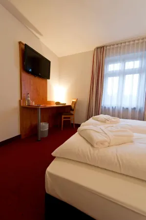 Hotel Neuwirtshaus - Superior Отели рядом с достопримечательностью «Vector Consulting Services GmbH»