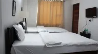 The Relyn Suite - 3-Star