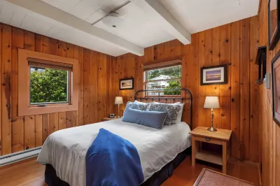 The Pilot House by AvantStay Stunning Home Right on Arch Cape Beach Hotel in zona Arcadia Beach