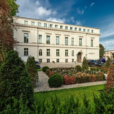 Hotel Altus Palace - Destigo Hotels Hotels near WRO Art Centre