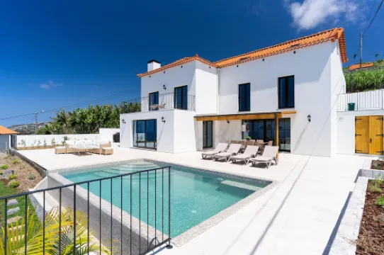 Horizonte Azul Hotels in Ribeira Brava