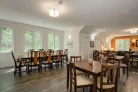 Belle de Nuit Hotels in Wakefield