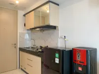 Cozy and Simply Look Studio Room Tokyo Riverside Pik 2 Apartment Các khách sạn ở Teluknaga