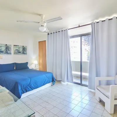 Modern Santo Domingo Condo in Heart of Gazcue Hotels near Expreso Bavaro