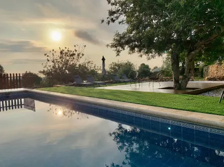 Noches de Calig Отели в г. CAlig