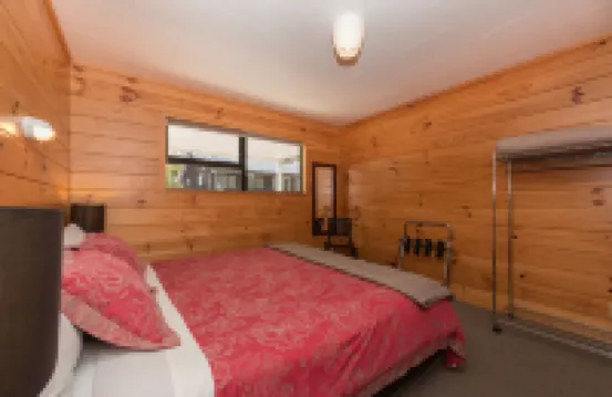 漢默斯普林斯十佳假日公園酒店