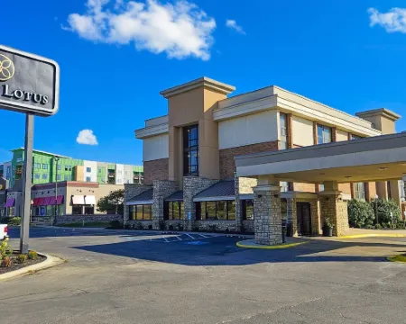 Hotel Lotus Kansas City Merriam Hotels in Overland Park