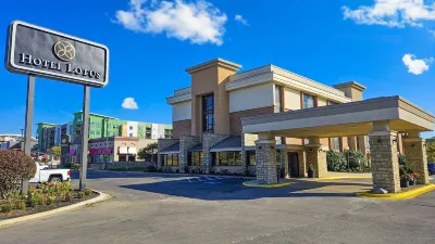 Hotel Lotus Kansas City Merriam Hotels near Antioch Park