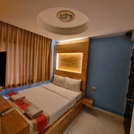 Cozi Inn Hotel, Bangkok