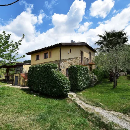 Giucalem la Casa Negli Orti