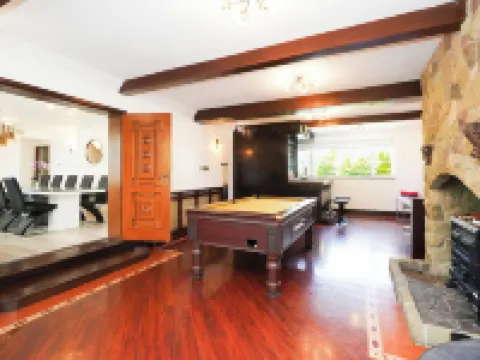 Rentmyspahome with Swimming Pool Hottub and Sauna Hotels in Rotherham District