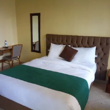 Pazuri Kitale Highway View