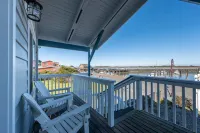 Bandon Marina Inn