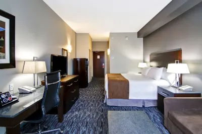 Best Western Plus Brandon Inn Hotels near Glen P. Sutherland Gallery of Art
