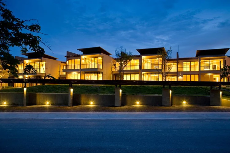 รูปภาพของปาล์มเครสเซนต์