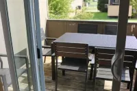 Athens city townhouse, 2 King masters, 2.5 baths