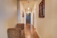 Historic 1880s 2-bedroom Downtown Apartment