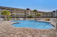 Amelia Island Spacious 3 Bedroom w/ Private Garage