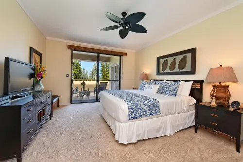 Expansive Balcony and Resort Amenities - Stunning Golf View Oasis