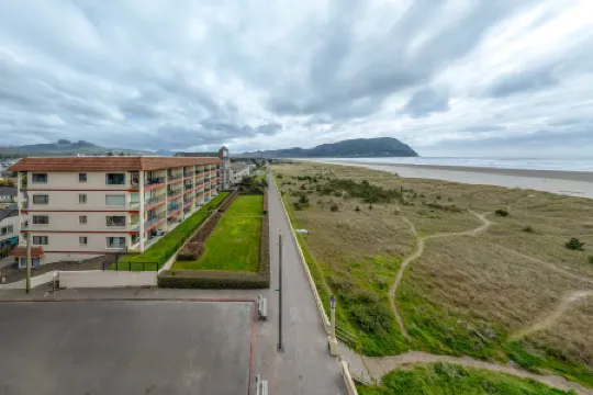 Ocean View and Electric Fireplace - Charming Coastal Retreat