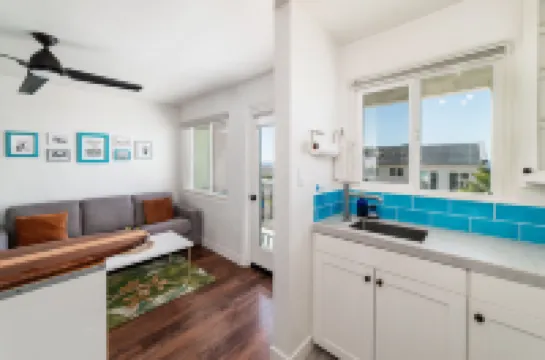 Stone Fireplace and Balcony Relaxation - Gorgeous Ocean View Escape