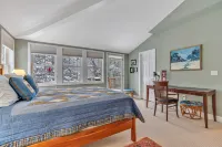 Cozy Fireplace and Quechee Club Access - Charming Vermont Retreat Hotels in Quechee