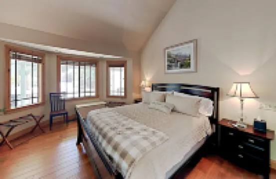 Emerald Oasis Hotels in Lake Arrowhead