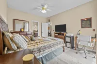 Abundant Amenities and Golf Course Views - Charming Oasis Hotels in Carolina Forest