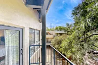 City-View Austin Penthouse on West 6th Street Near Restaurants & Parks - Dogs OK Hotels in West Lake Hills