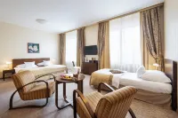Hotel Devin