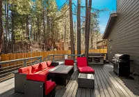 Outdoor Entertainment, Hot Tub, Modern, Quiet Hotels in Kachina Village