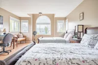 Fraser River Richmond Bed and Breakfast - sarapan