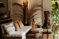 Hani Hideaway