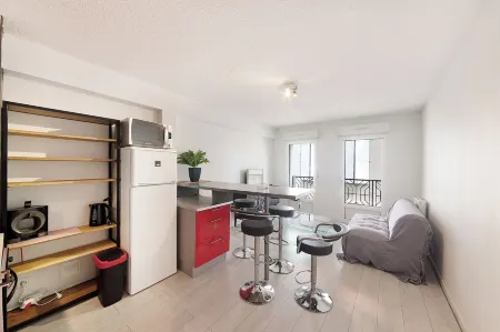 AKA Appart'Hotel " le Petit Coin de Lavaur"