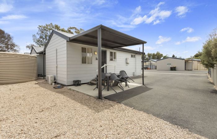 Costello Hotels - Moonta Bay Cabins