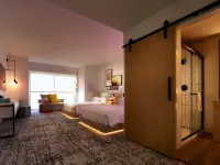 Reverb by Hard Rock Downtown Atlanta Hotels near Zoo Atlanta
