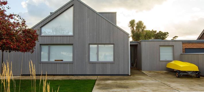 Insta-Worthy 4Br Designer House 5 Min to the Beach Hotels in Chichester