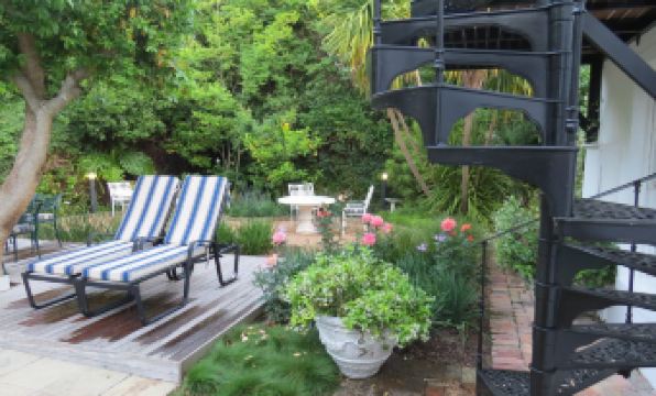 Maison Chablis Guest House