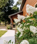 Sojourner's Lodge & Log Cabin Suites Hotel di Paint Township