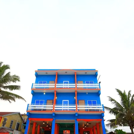 Hotel Royal Blue & Golf Cart Rental